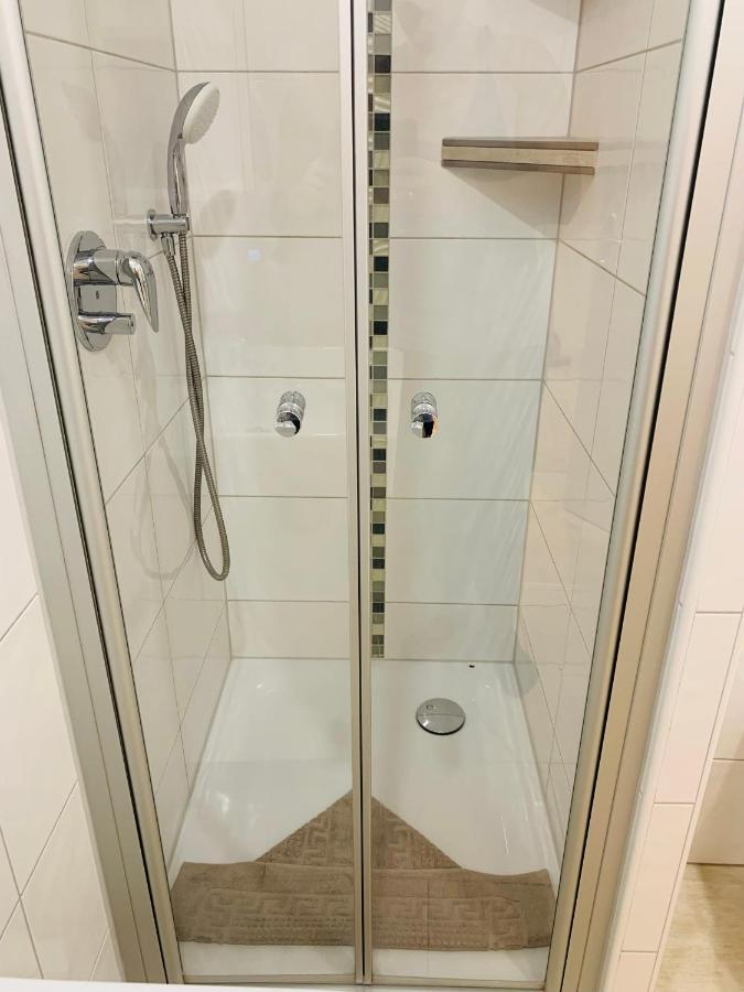 Duhnentraum Bestlage Am Sandstrand, Balkon,Meerblick, Parkplatz, Aufzug, Wlan, Bettwaesche,Handtuecher,Netflix Uvm Cuxhaven Exteriör bild